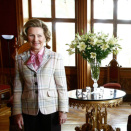 8. mai: Dronning Sonja presenterer den nye boken <i>Kongens Hus </i>under et pressemøte på Oscarshall (Foto: Erlend Aas / NTB scanpix)